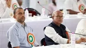 Bihar Congress: दरभंगा में कांग्रेस बैठक में विरोध-प्रदर्शन, नेताओं और कार्यकर्ताओं के बीच भारी विवाद