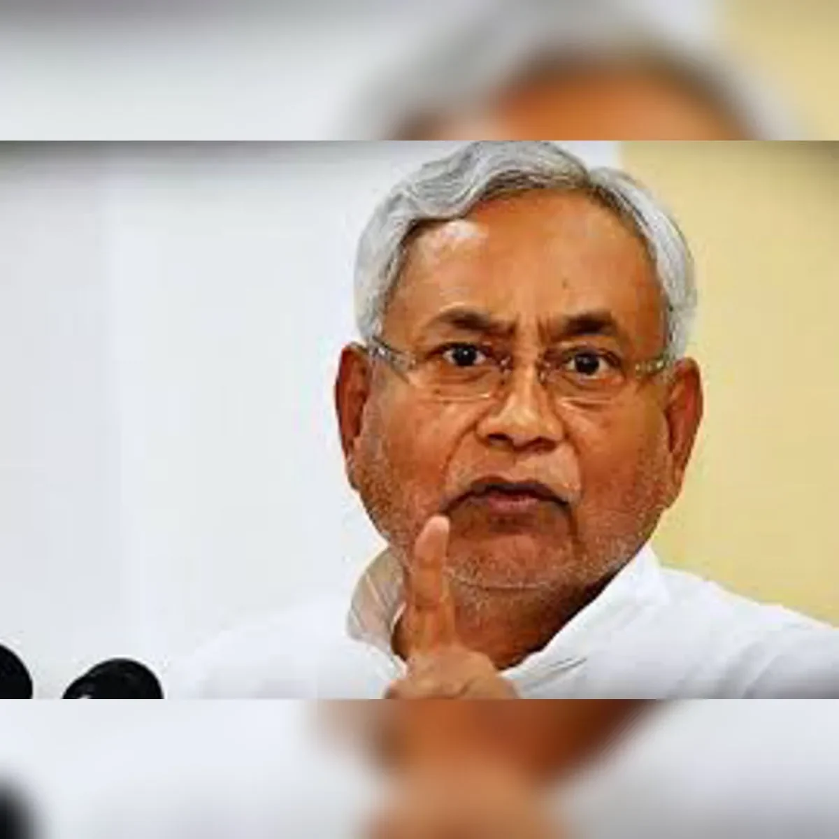 Bihar Government Rules: बिहार में सरकारी कर्मचारियों के लिए सोशल मीडिया के नियम कड़े, नीतीश कैबिनेट का बड़ा फैसला