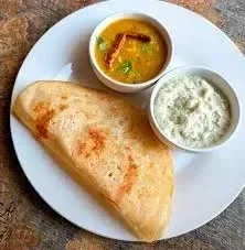 South Indian Cuisine: दावणगेरे का प्रसिद्ध बेन्ने डोसा सोशल मीडिया पर वायरल, घर पर बनाने के लिए अपनाएं यह आसान विधि