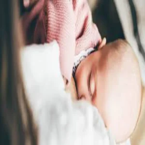 breastfeeding myths and breast sagging