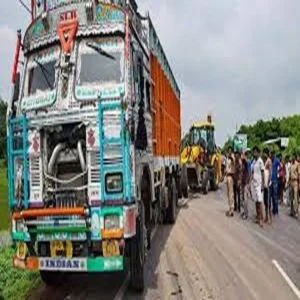 unnao highway truck accident family killed