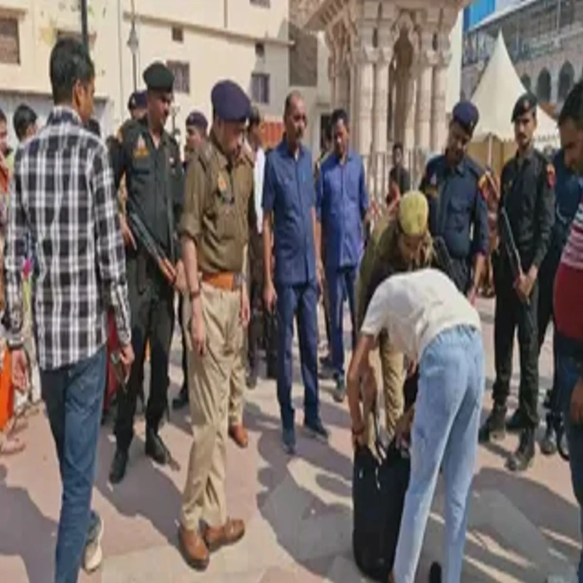 Securitydrive Securitydrive Uttrakhnd Men Sndigdhon Phchan