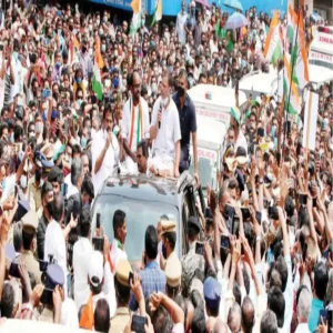 kerala political clash udf targets government