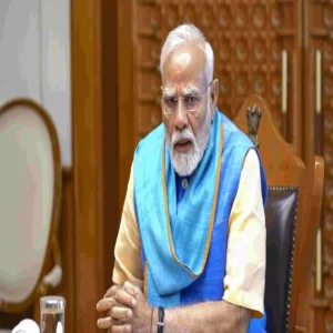 pm modi warning on lpg rumors