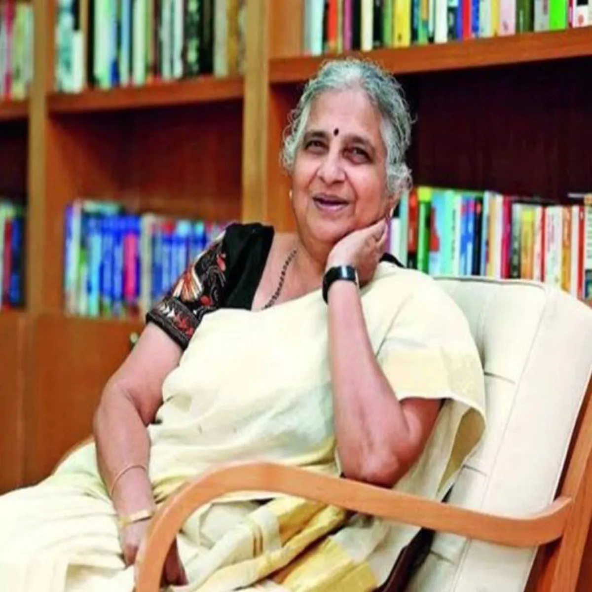 Sudhamurtyquotes Sudhamurtyquotes Mhilaon Aatmvishvas Aatmnirbhrta Sndesh