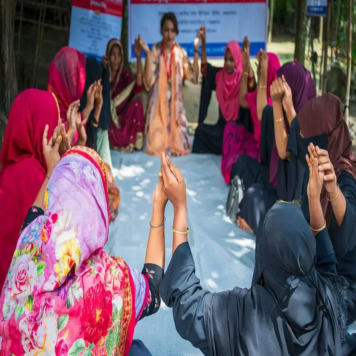 Womenemployment Womenemployment Styapn Men Deri Lakh