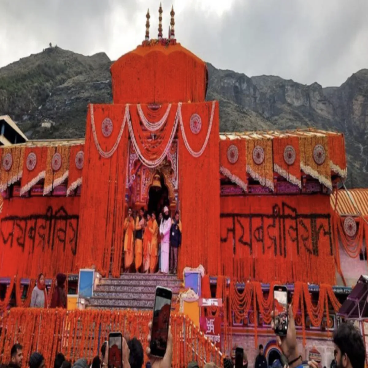 Chardhamyatra Chardhamyatra Bdrinath Dham Kpat Khule