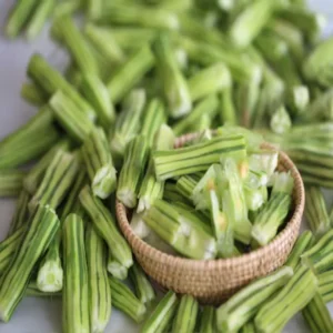 unique moringa eating style viral video trend 1