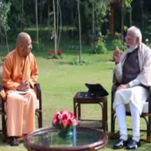 yogi cabinet expansion delhi meeting