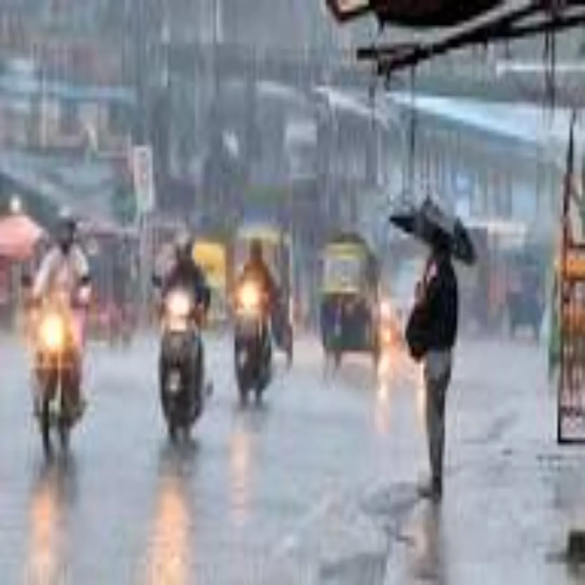 Weatherupdate Weatherupdate Yupi Men Aandhi Barish