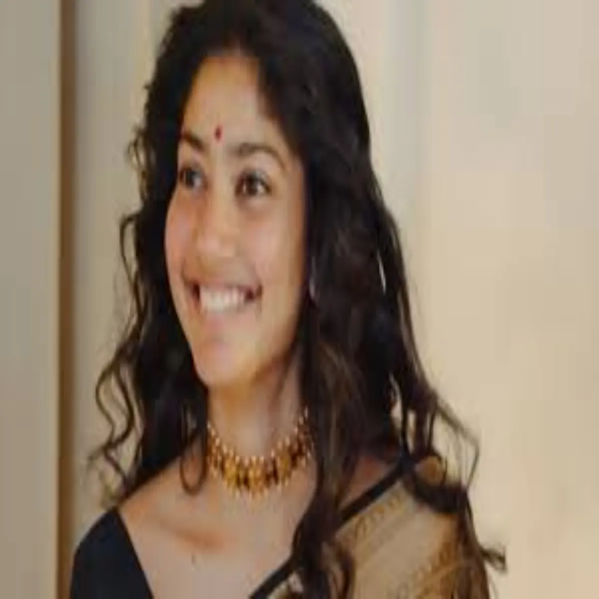 Boxoffice Boxoffice Saee Pllvi Din Men
