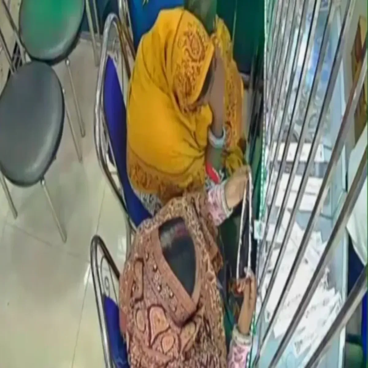 Jewelrytheft Jewelrytheft Vrshiy Mhila Aguvaee Men