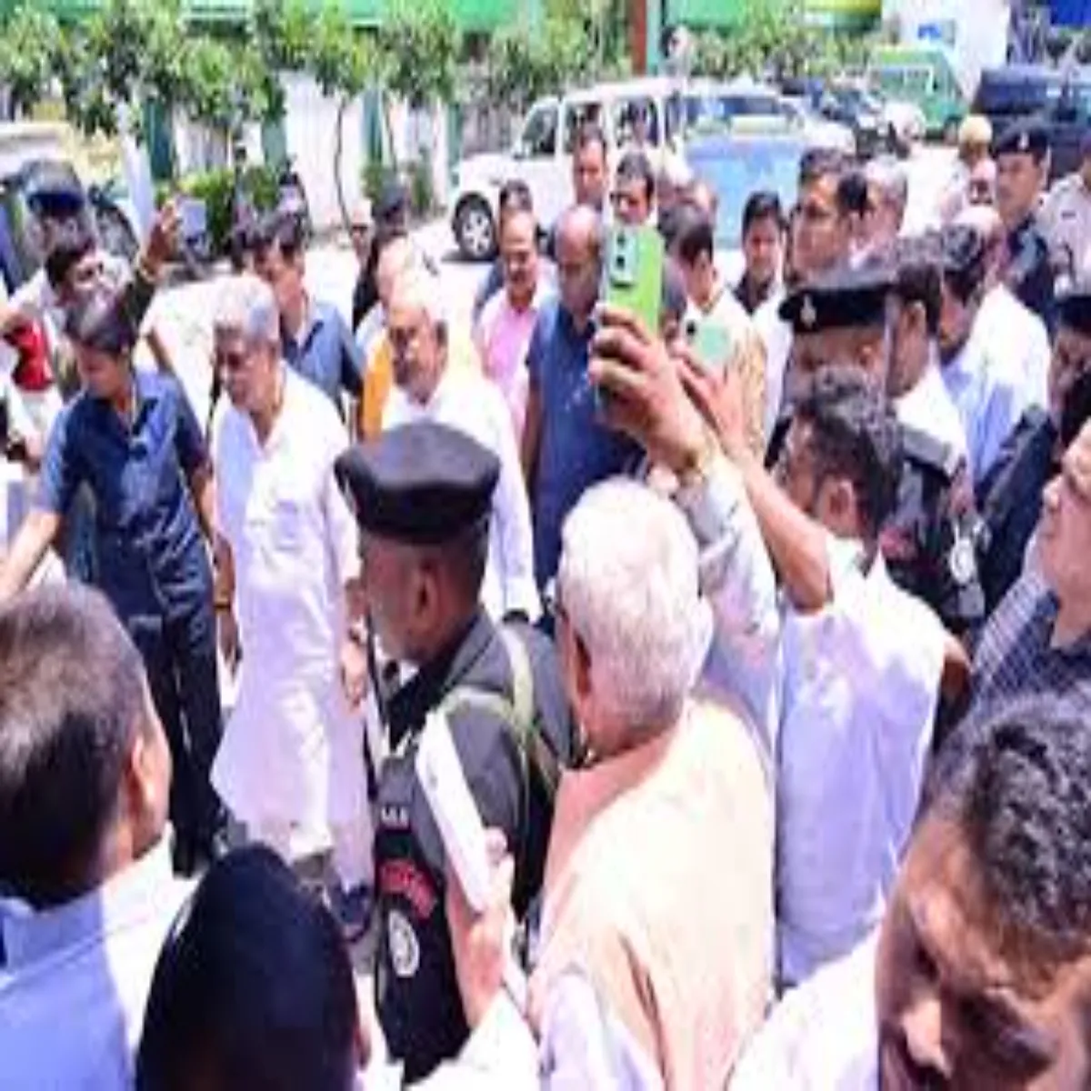 Nitishkumar Nitishkumar Jnsunvaee Vyvstha Jayja Lene