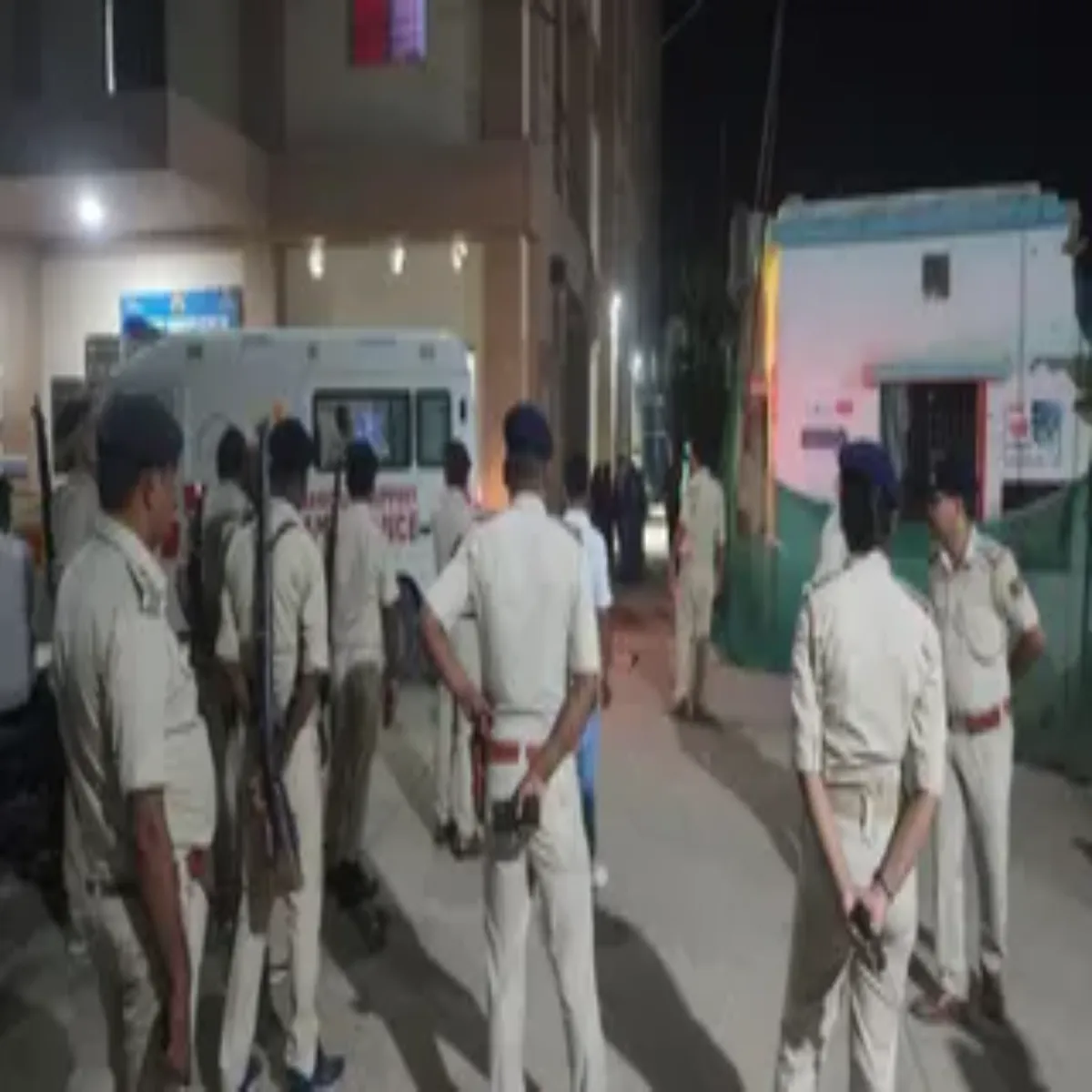 Encounter Encounter Pulis Muthbhed Men Ghayl