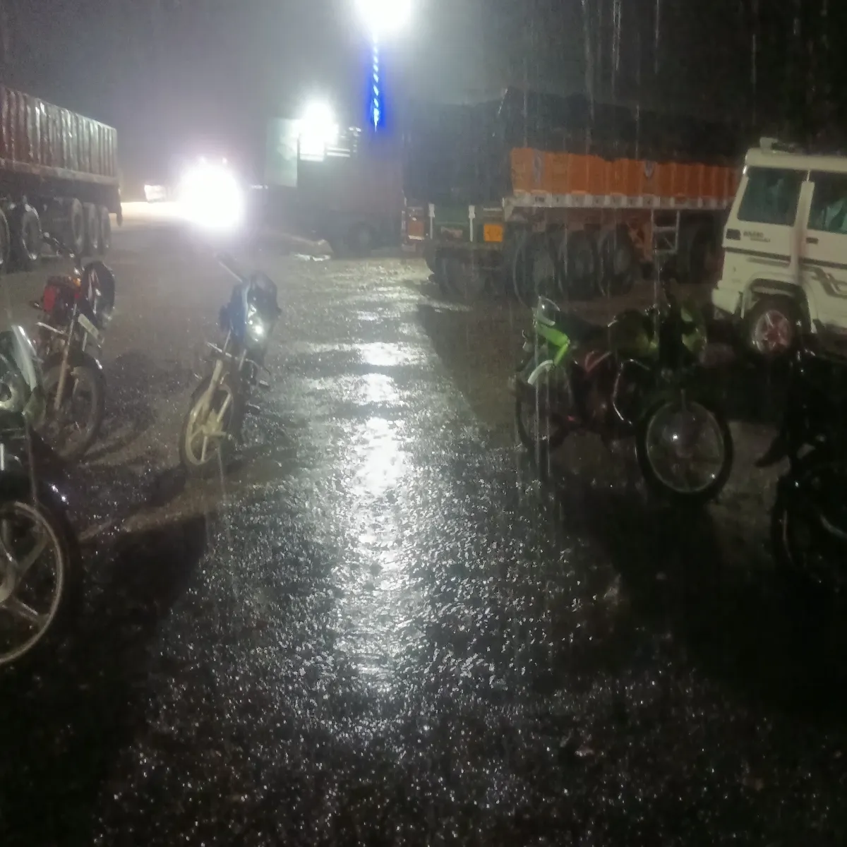 Weatherimpact Weatherimpact Uttrakhnd Men Aandhi Barish