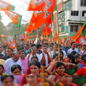 bjp cautious amid tmc crisis