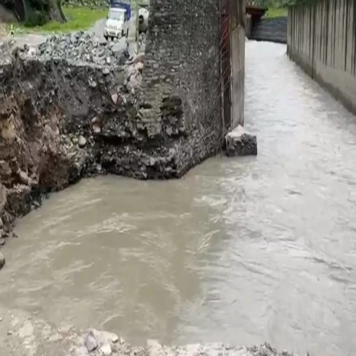 Landslide Landslide Bhagirthi Bdla Bhav Hrshil