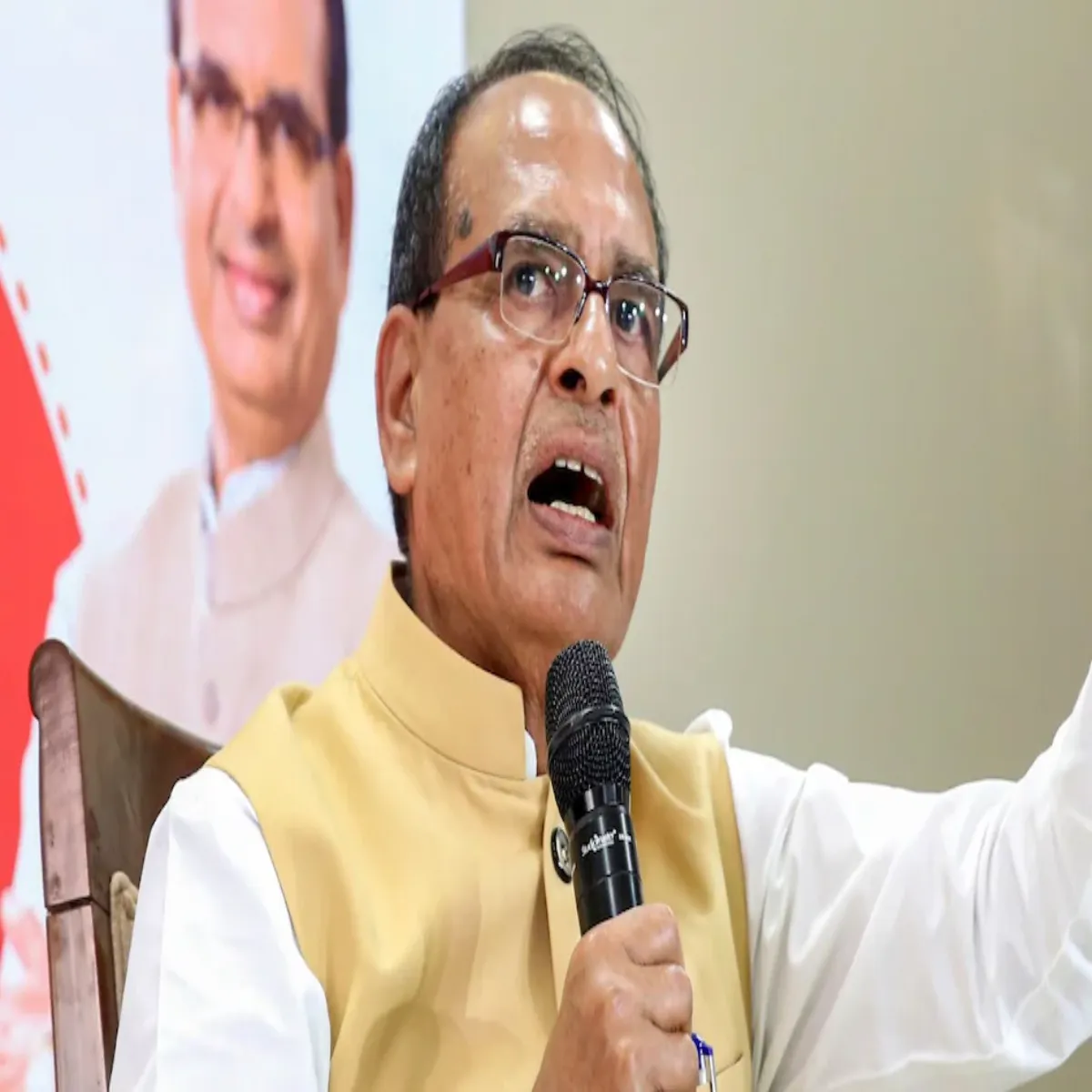Maharashtrapolitics Maharashtrapolitics Sansdon Lekr Atklon Bich