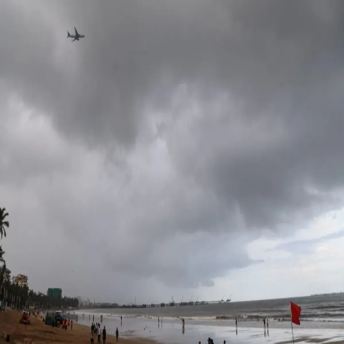 Monsoon Arrival Monsoon Arrival Munbee Men
