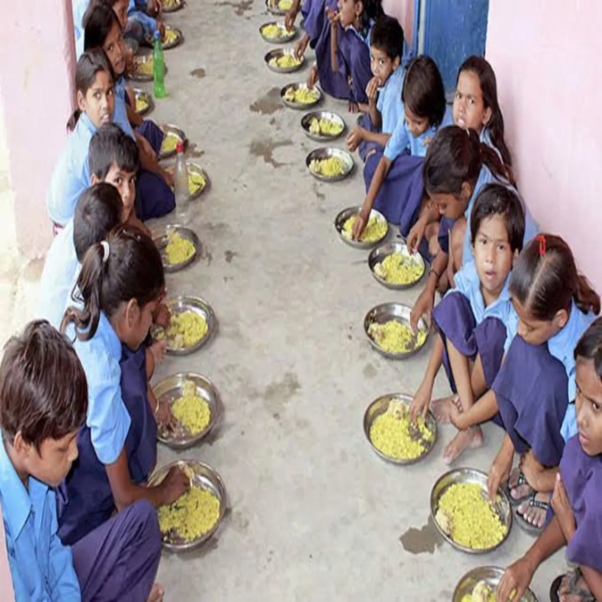 Middaymeal Middaymeal Pshchimi Sinhbhum Men Piem
