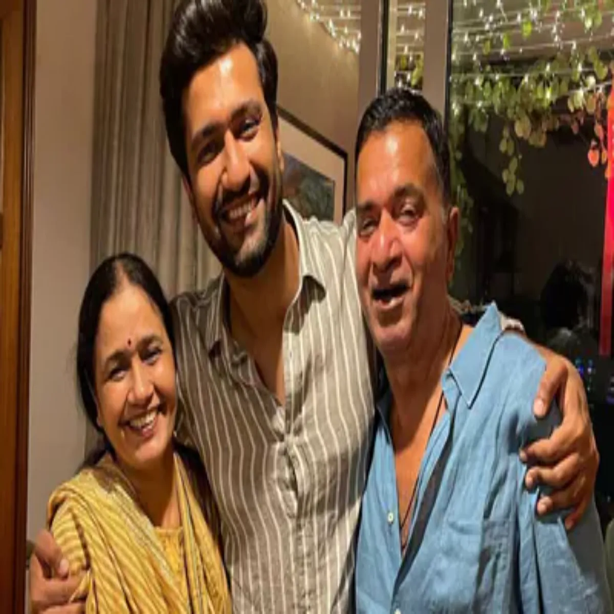 Vickykaushal Vickykaushal Pote Vihan Lekr Sham