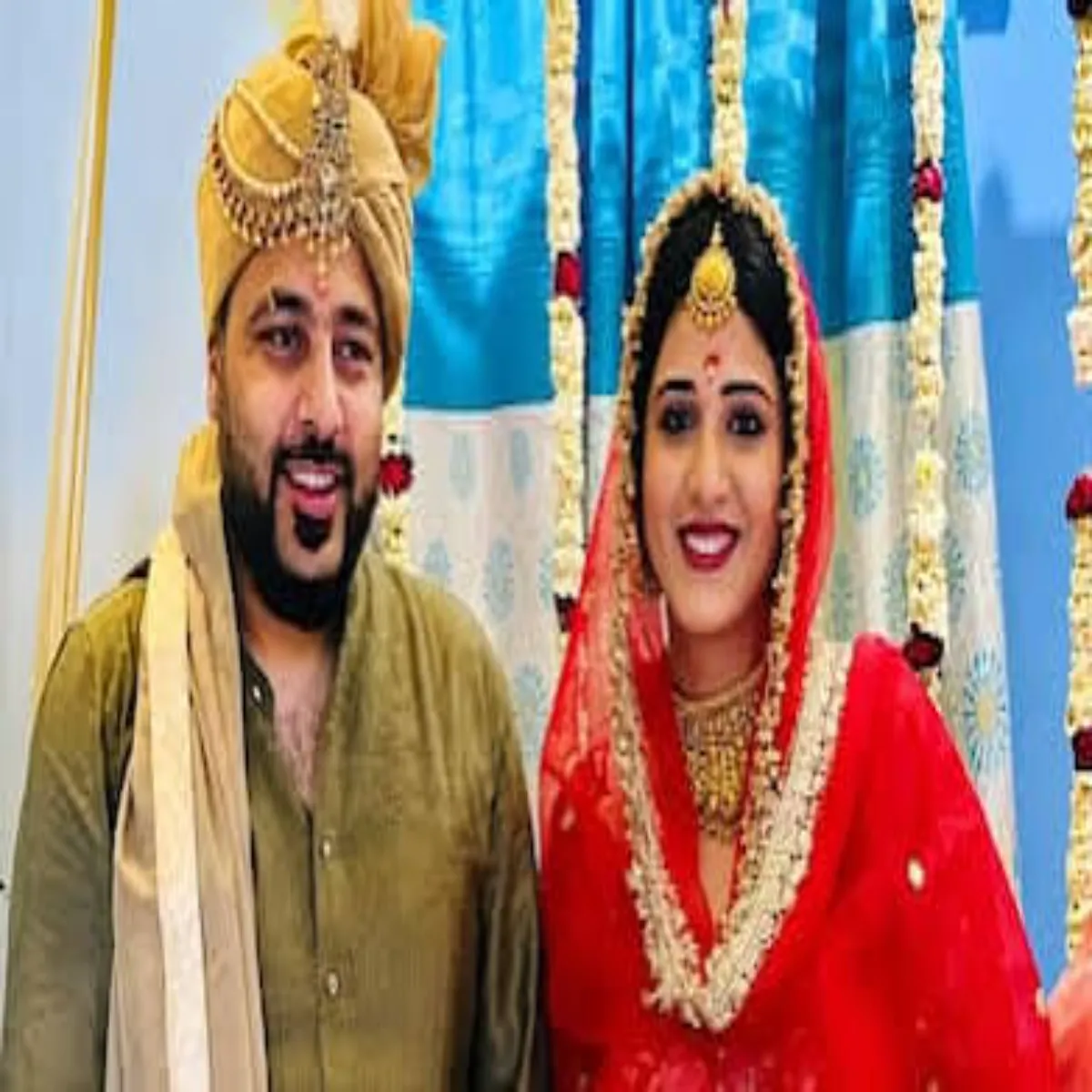 Badshah Badshah Eesha Rikhi Bhavuk Post