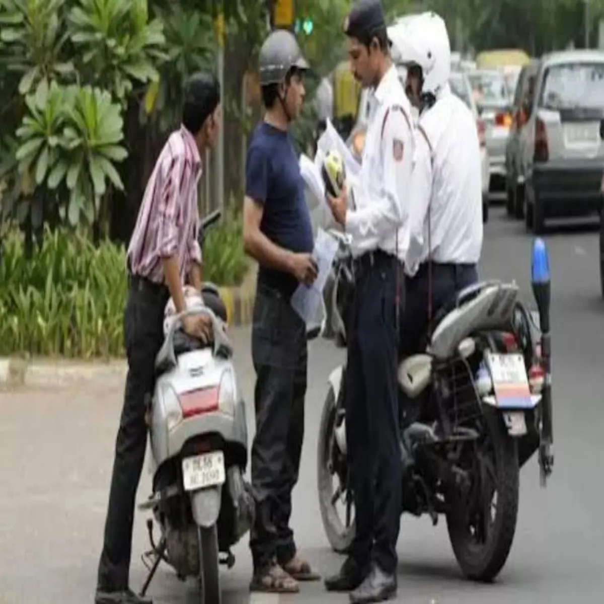 Trafficchallan 156 Trafficchallan Aagra Men Baik