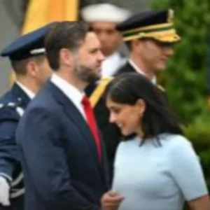 jd vance fourth child birth