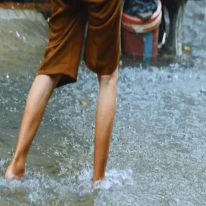 leptospirosis monsoon safety tips