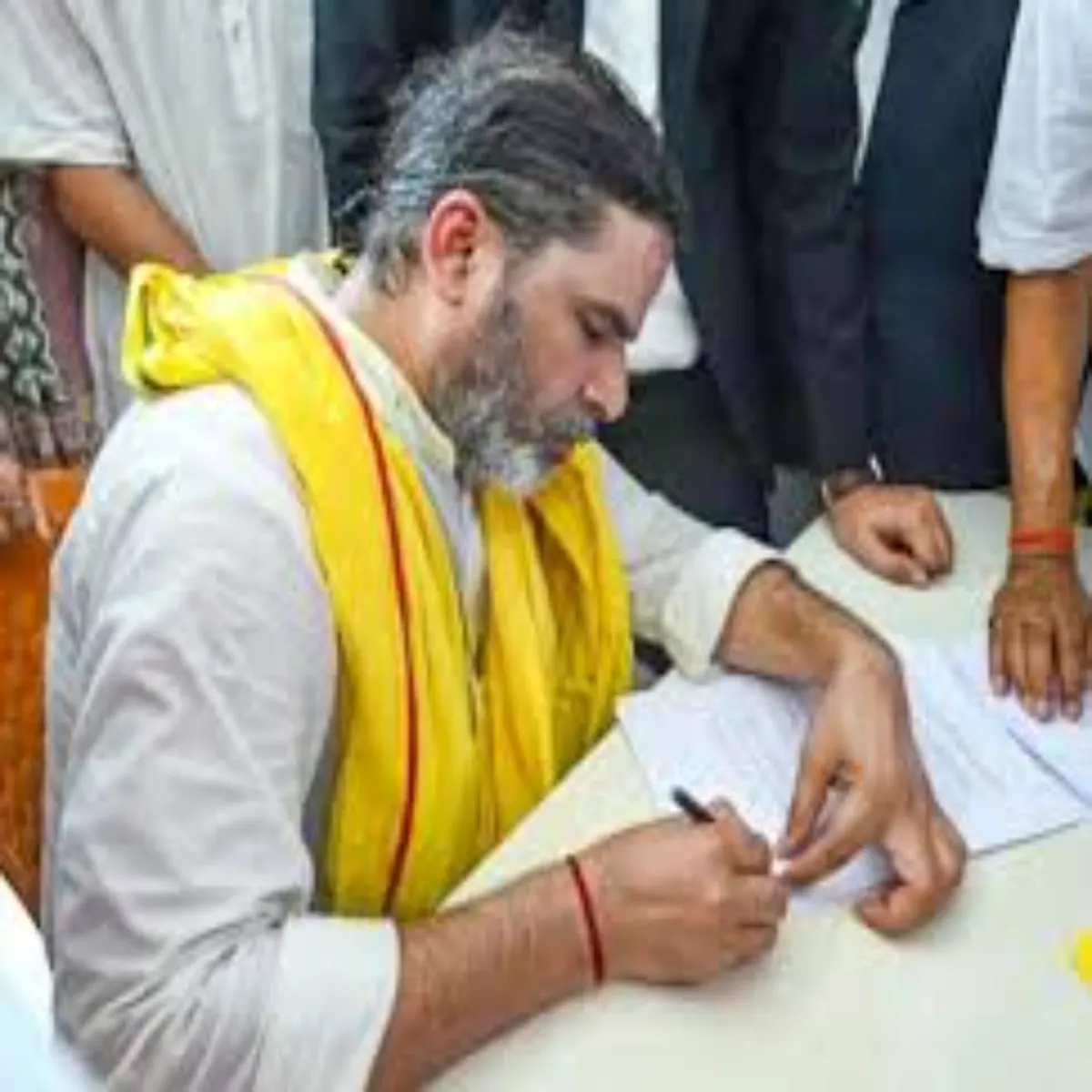 Prashantkishor Prashantkishor Namankn Hlphname Men Samne