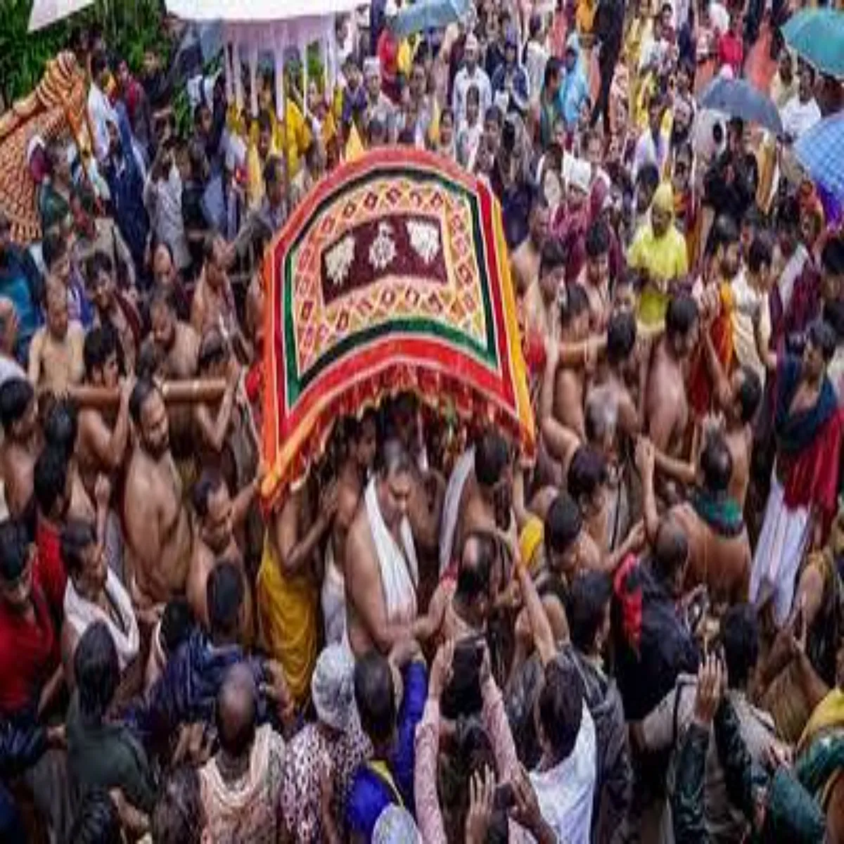 Rathyatra Rathyatra Bhuda Yatra Dauran Shrddhalu