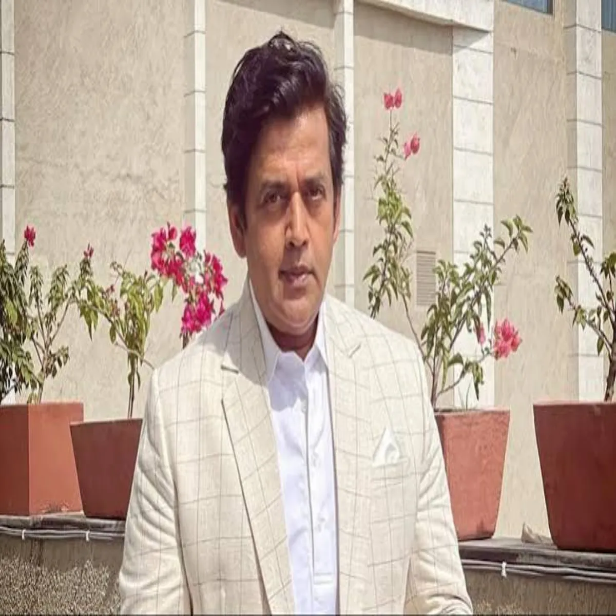 Ravikishan Ravikishan Vayrl Mims Abhineta Ravikishan