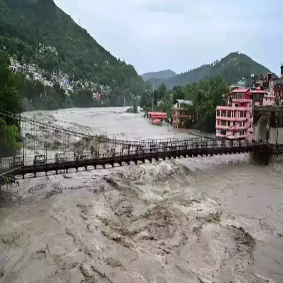 Uttarakhandrain 103 Uttarakhandrain Bhari Barish Bich