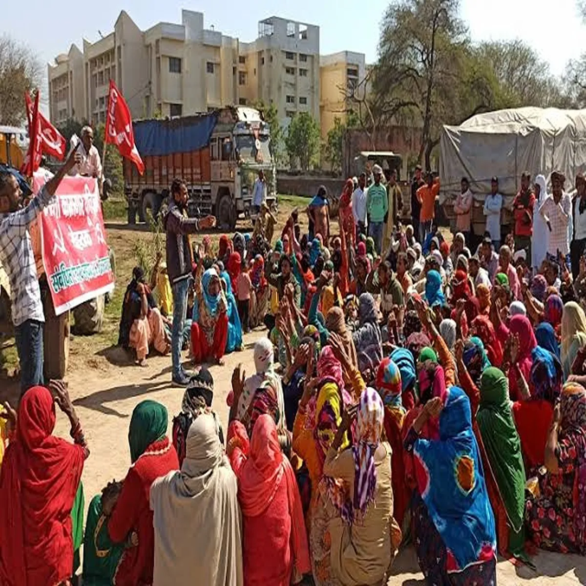 Protest Protest Brka Syal Men Mjduron